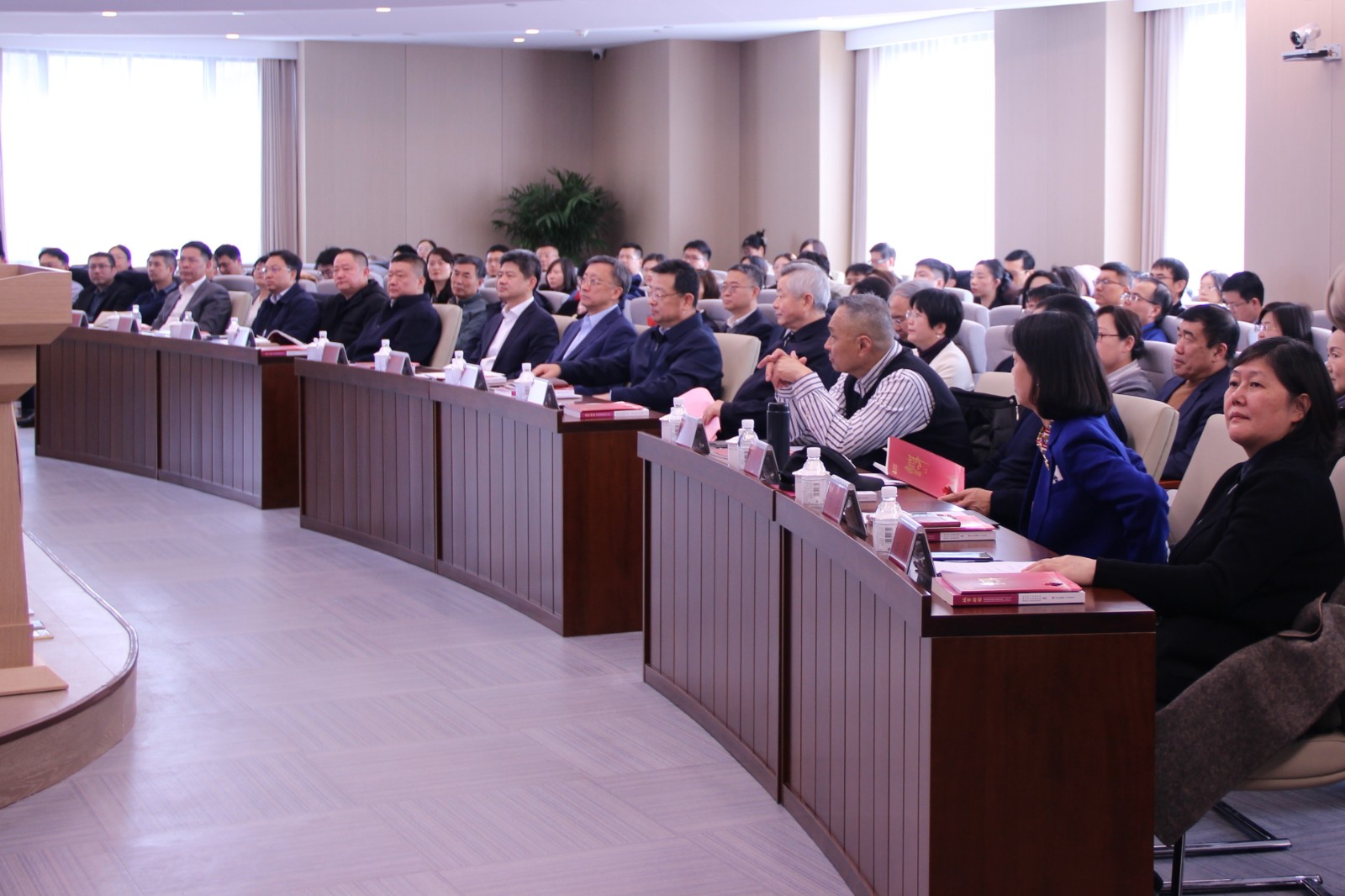 會(huì)場.jpg